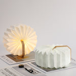 Sladdlös boklampa med varm LED-belysning