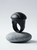 Svart campingring i minimalistisk design – Smart Camping tillbehör för husbil och husvagn